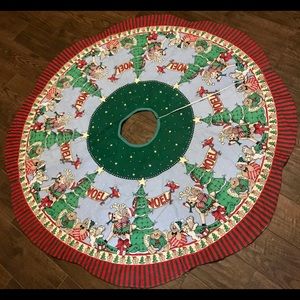 Daisy Kingdom Teddy Bear Tree Skirt